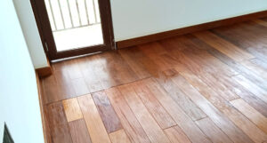 Festsaal Boden mit Fliesen sl